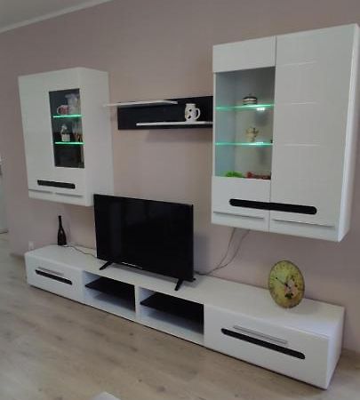 Luxury And Stylish Apartmen, Metro Station Obelya Sofia Buitenkant foto