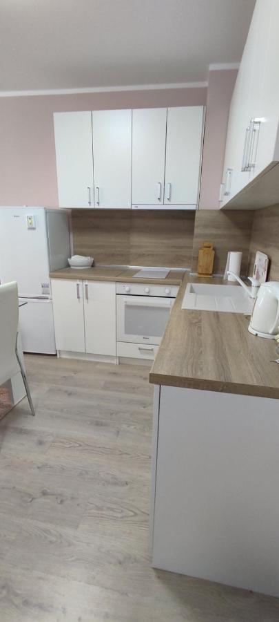 Luxury And Stylish Apartmen, Metro Station Obelya Sofia Buitenkant foto